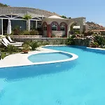 לינה וארוחת בוקר Dolina 3*