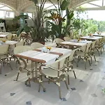 לינה וארוחת בוקר Dolina 3*