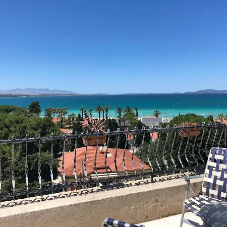 多里纳酒店 住宿加早餐酒店 Çeşme
