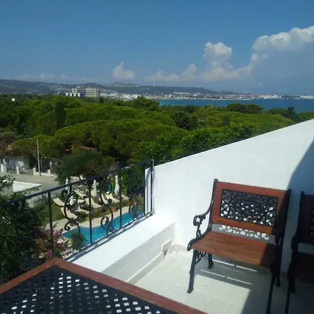 多里纳酒店 3* Çeşme