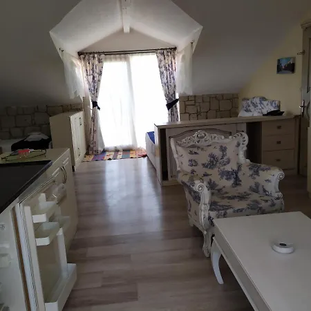 Dolina Bed and Breakfast Çeşme