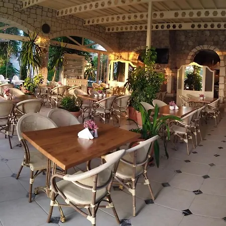 Bed and breakfast Dolina 3*