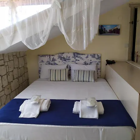 Dolina Bed & Breakfast
