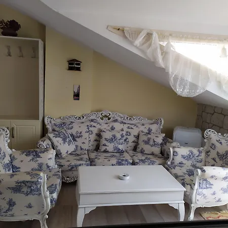 Dolina Bed and Breakfast Çeşme