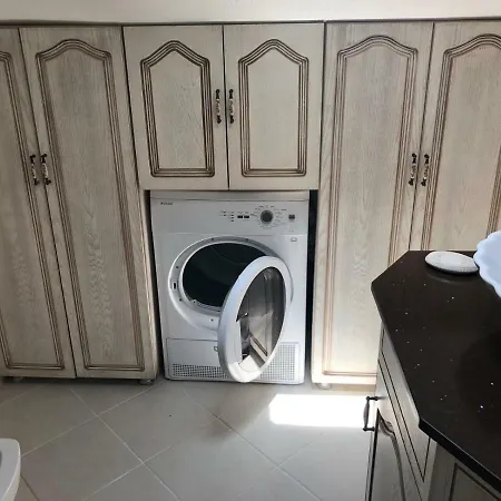 Dolina Bed and Breakfast 3*